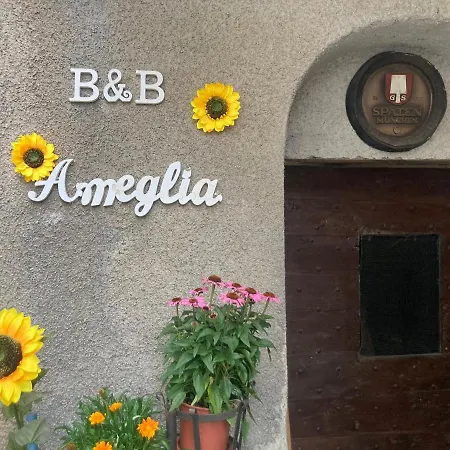 Oda ve Kahvaltı Ameglia Garessio