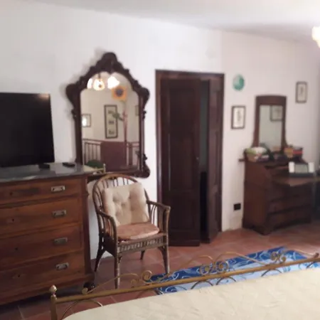 Ameglia Oda ve Kahvaltı 4*