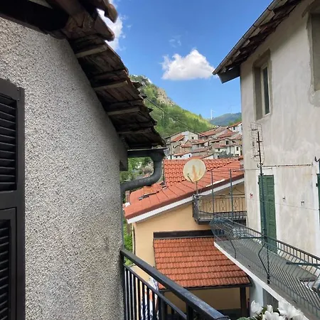 Ameglia Oda ve Kahvaltı