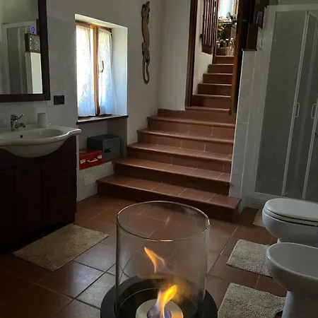 Oda ve Kahvaltı Ameglia Garessio