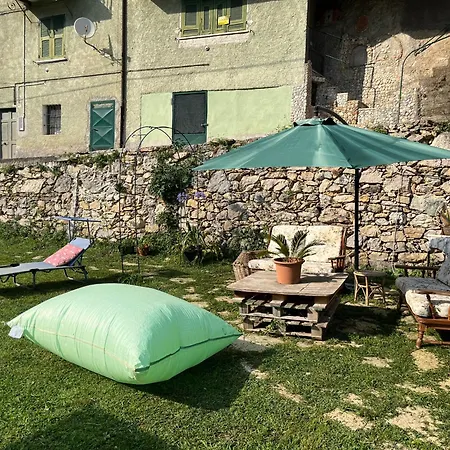 Oda ve Kahvaltı Ameglia