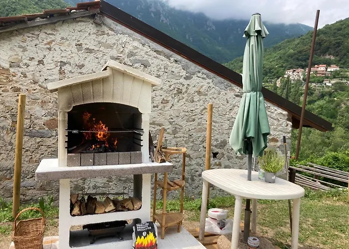 Ameglia Couette-café 4*